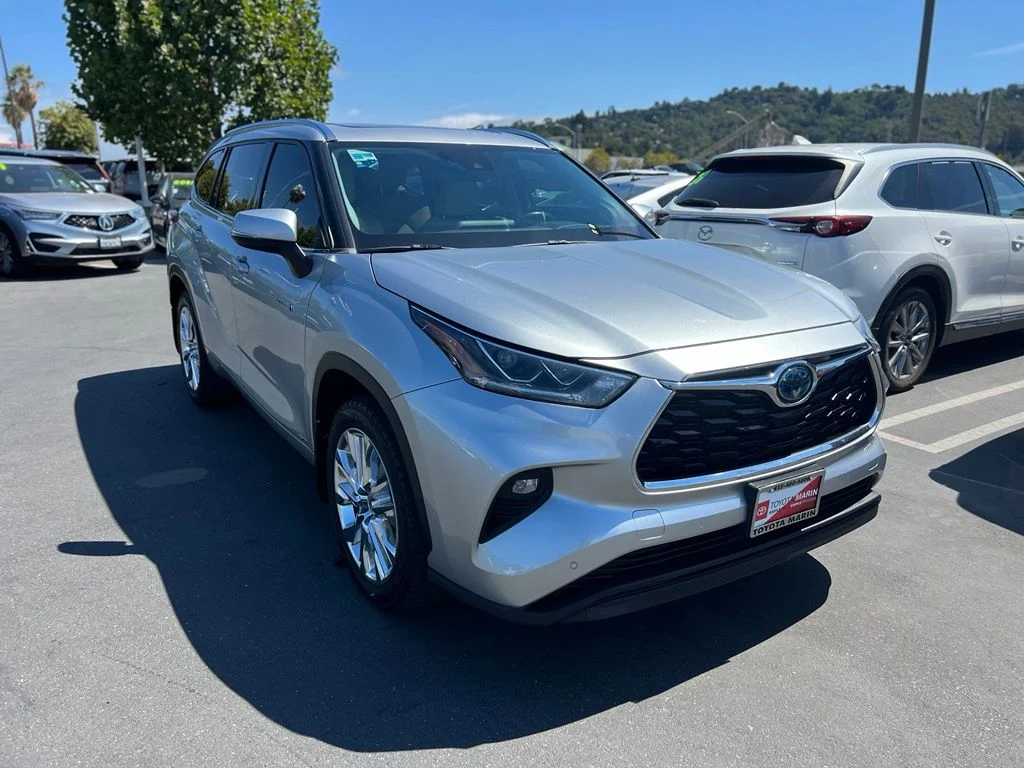 Used 2021 Silver Toyota Limited image 2