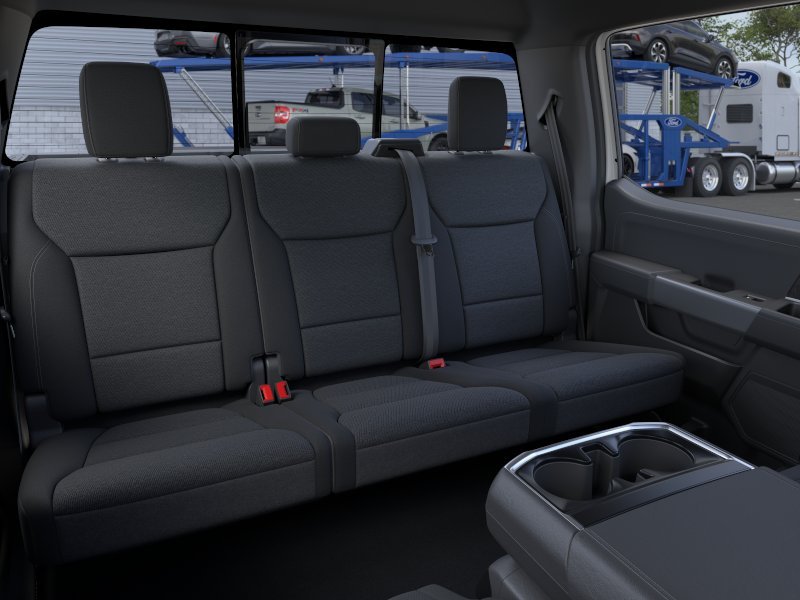New 2026 Oxford White Ford XLT image 11
