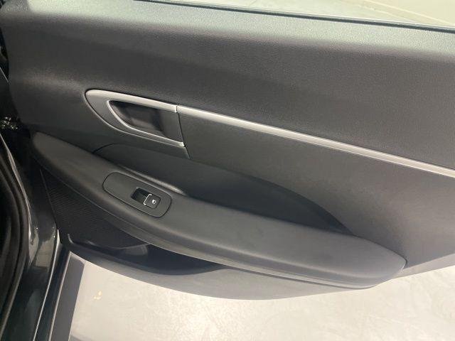 New 2026 Gray Hyundai SE image 24