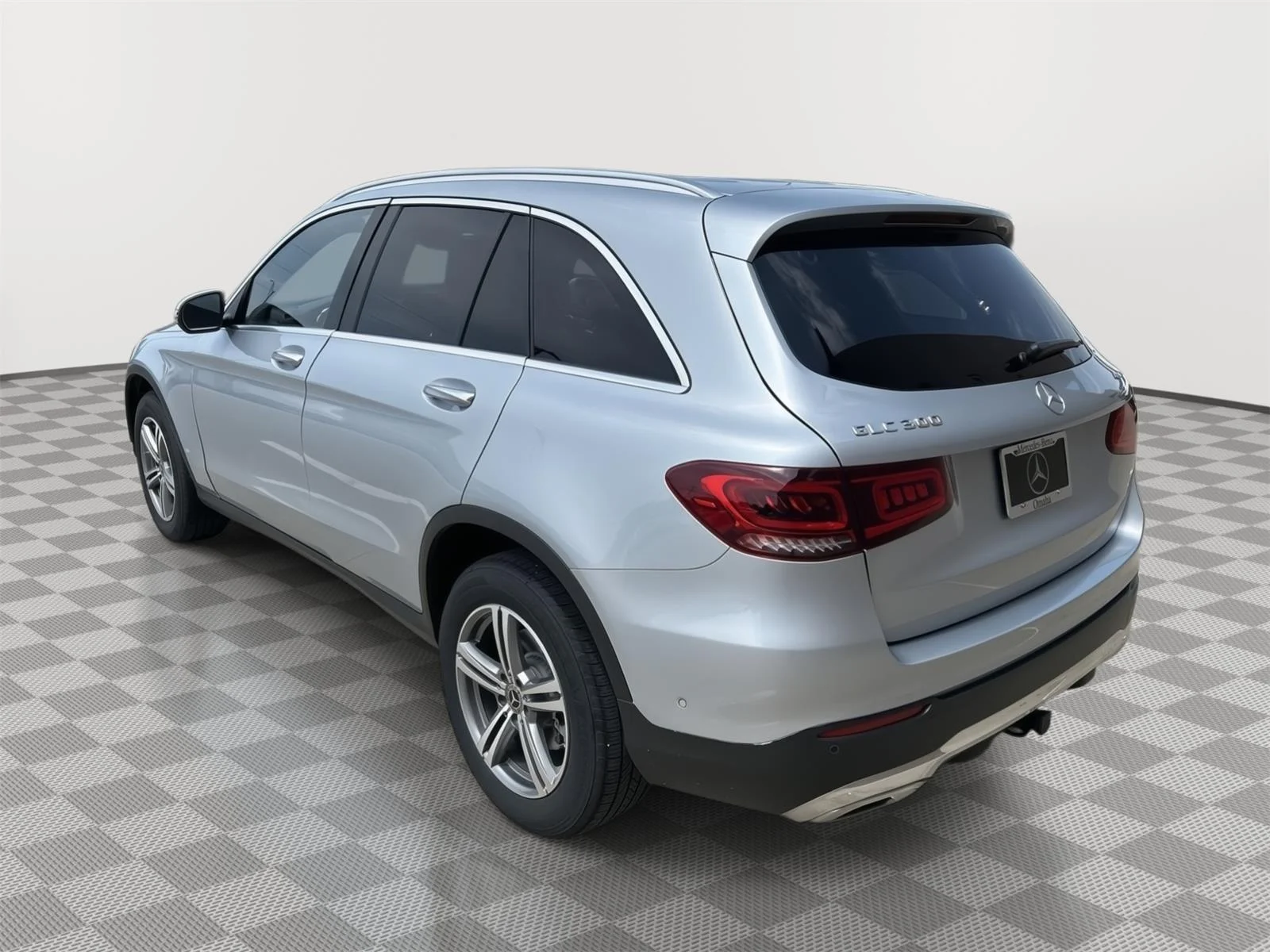 Certified Used 2022 Cirrus Silver Metallic Mercedes-Benz GLC 300 image 5