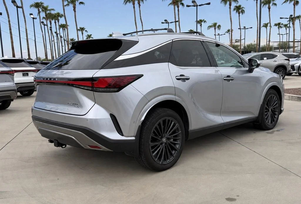 Used 2025 Silver Lexus 350h Premium Plus image 6