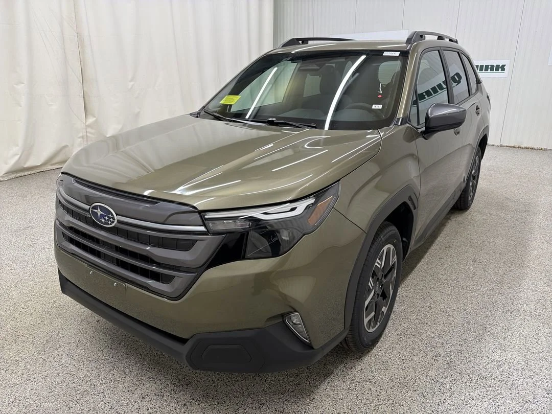 New 2026 Autumn Green Metallic Subaru Premium image 4