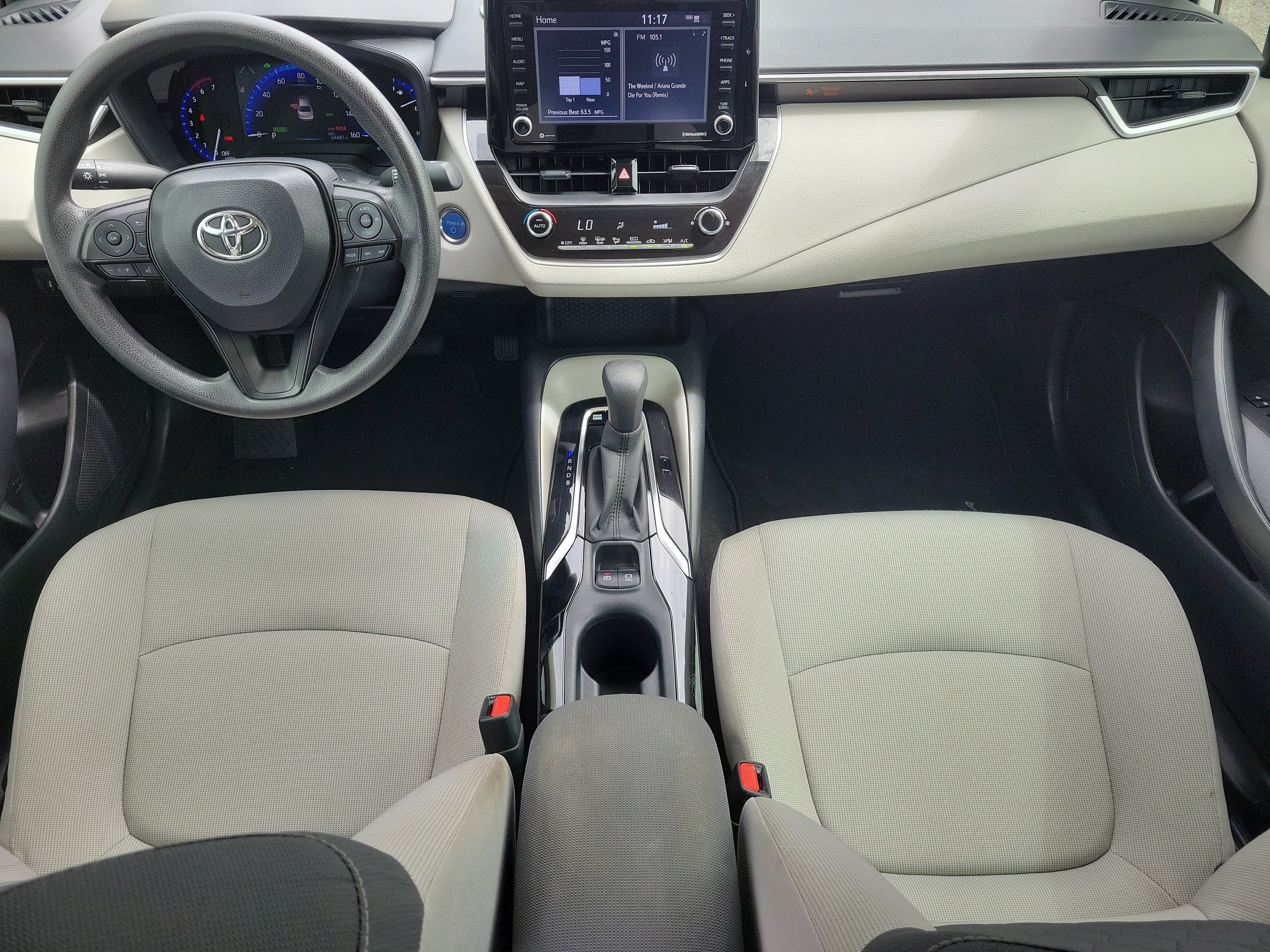 Used 2022 White Toyota Hybrid LE image 17