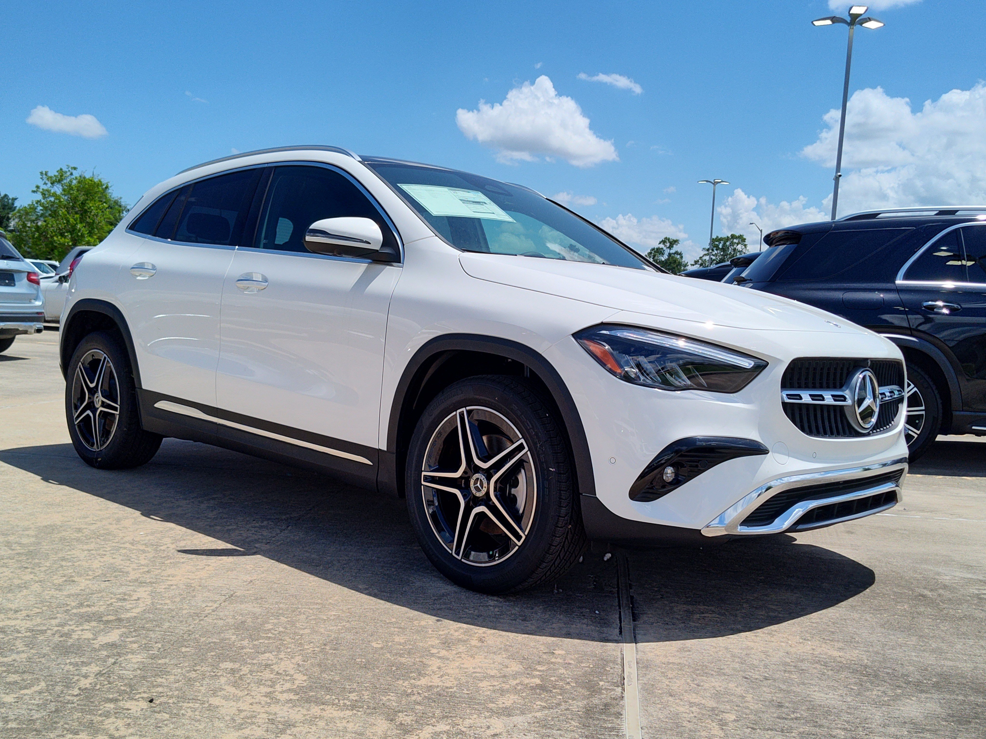 New 2026 Polar White Mercedes-Benz GLA 250 image 20