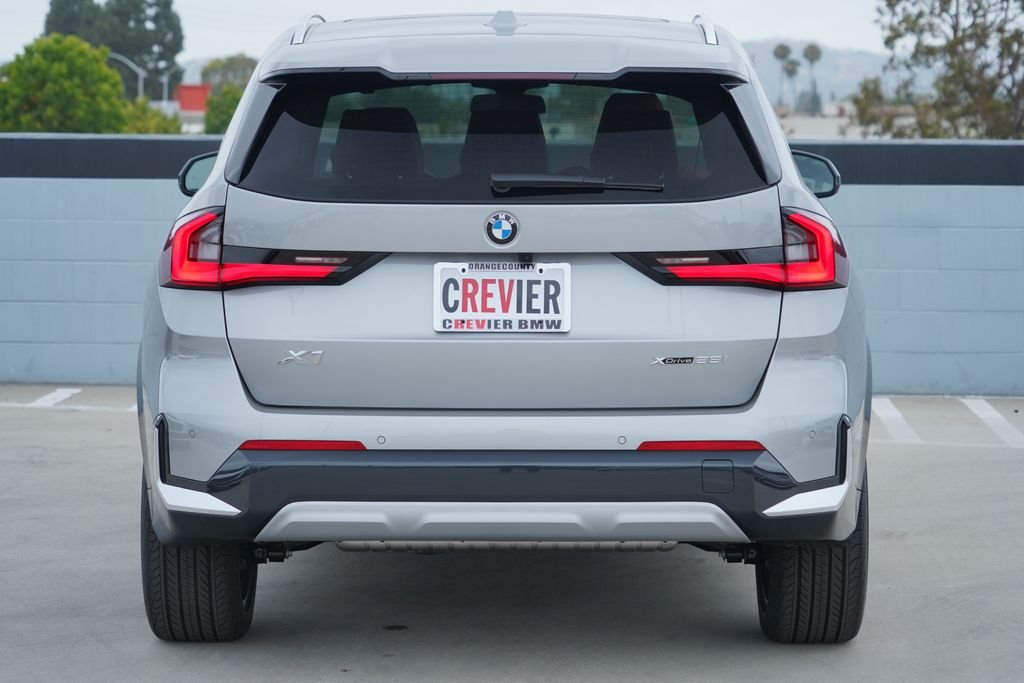 New 2026 Space Silver Metallic BMW xDrive28i image 6