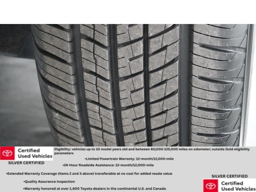 Used 2021 Blizzard Pearl/Midnight Black Metallic Toyota Hybrid XSE image 31