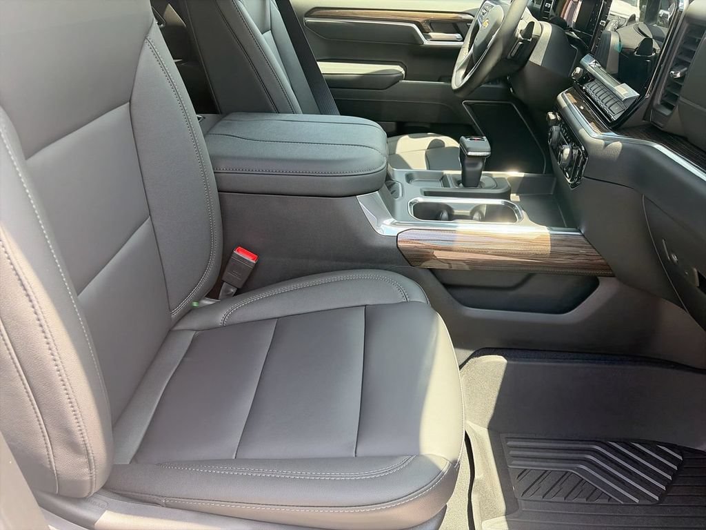 2026 Chevrolet Silverado 1500 LT - Photo 8