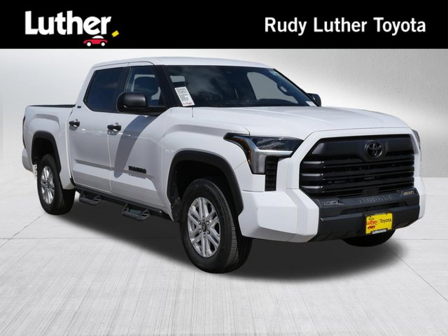 2025 Toyota Tundra 4WD SR5