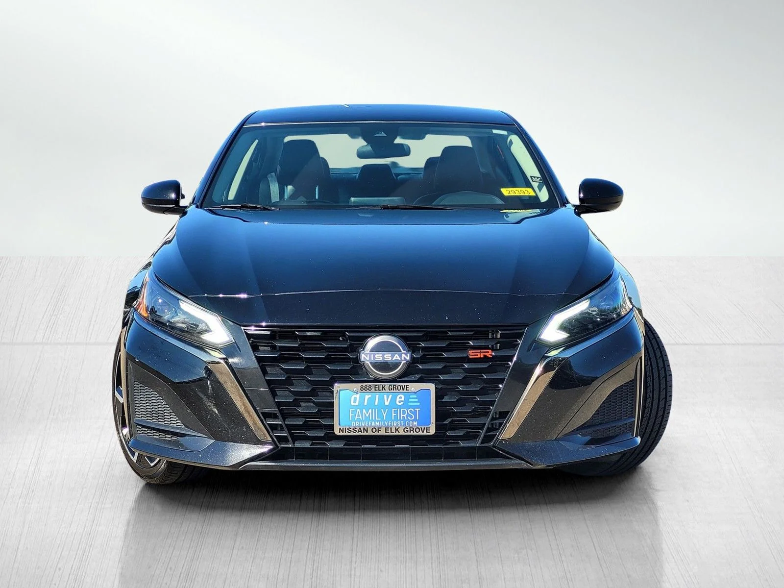 Used 2024 Super Black Clearcoat Nissan 2.5 SR image 2