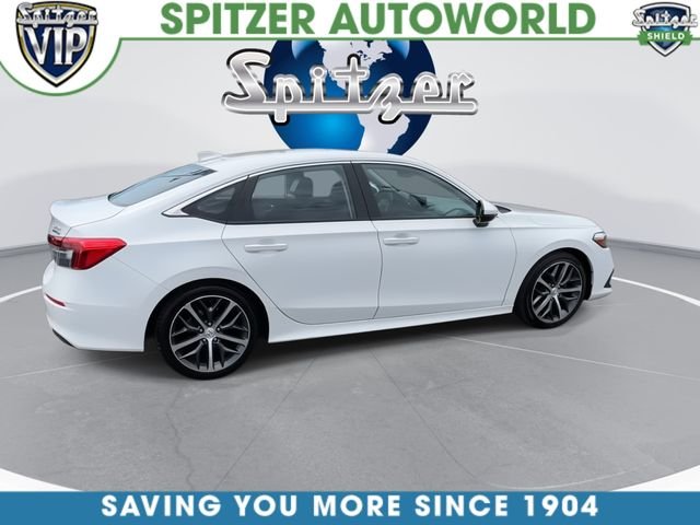 Used 2024 White Honda Touring image 9