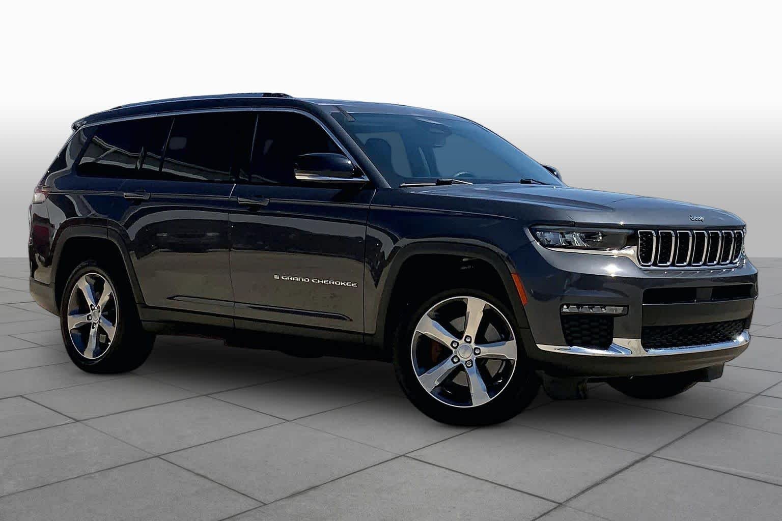 Used 2021 Baltic Gray Metallic Clearcoat Jeep Limited image 3