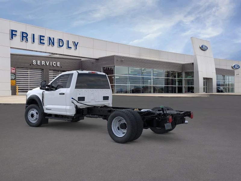 New 2025 Oxford White Ford F-550® XL image 32