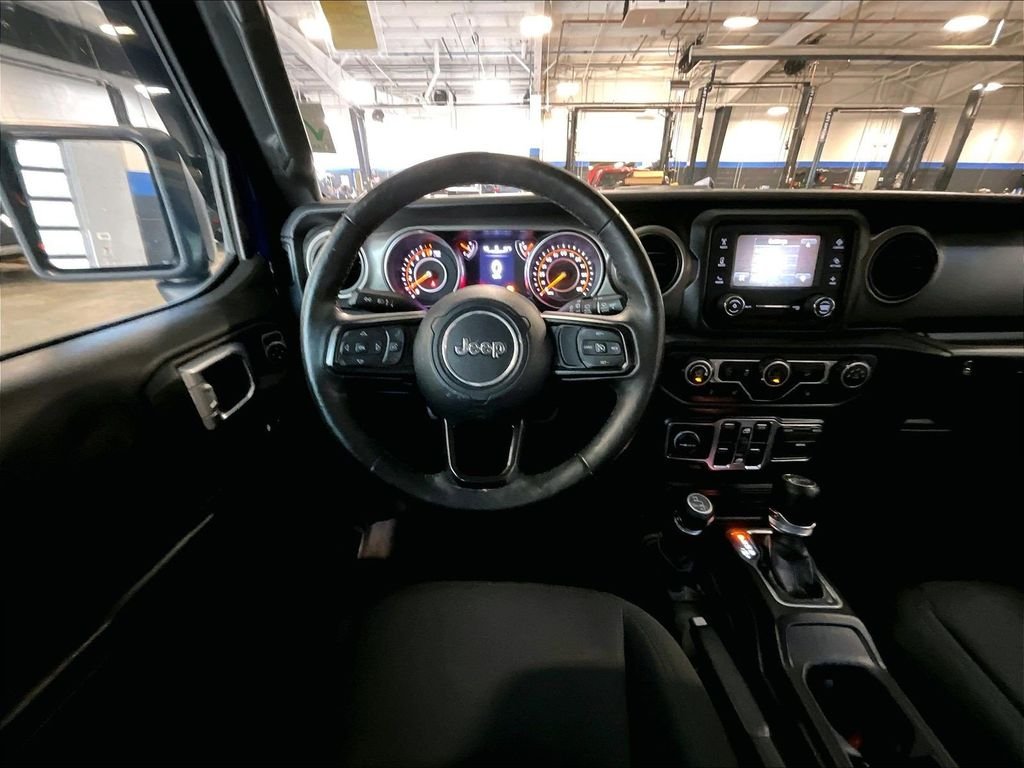 Used 2019 Blue Jeep Unlimited Sport S image 18