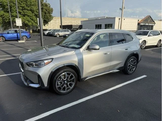 Used 2026 Space Silver Metallic BMW xDrive28i image 1