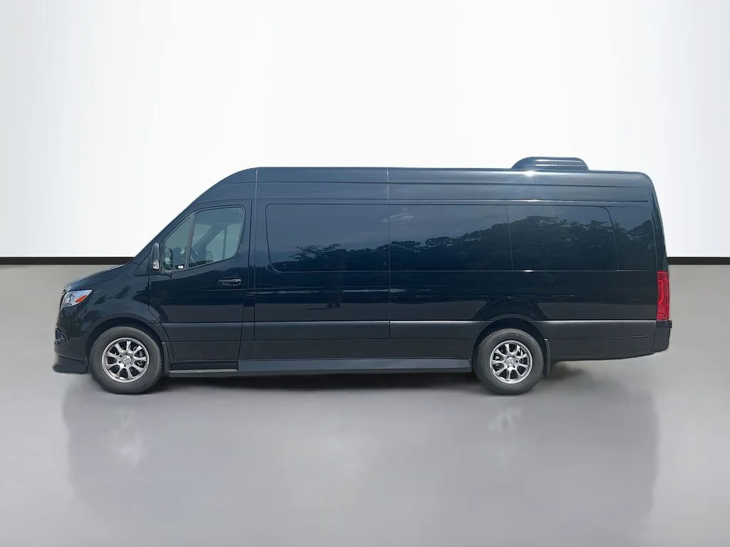 Used 2022 Black Mercedes-Benz Cargo 170 WB image 6