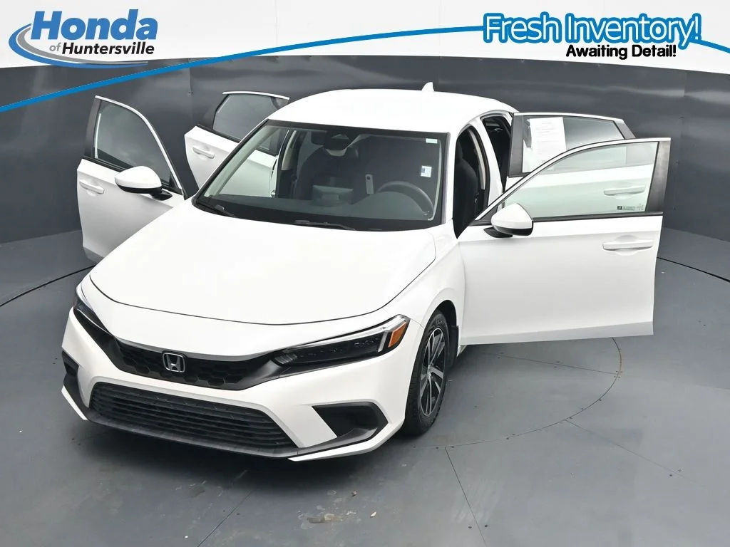 Used 2024 Platinum White Pearl Honda 2.0L LX image 37