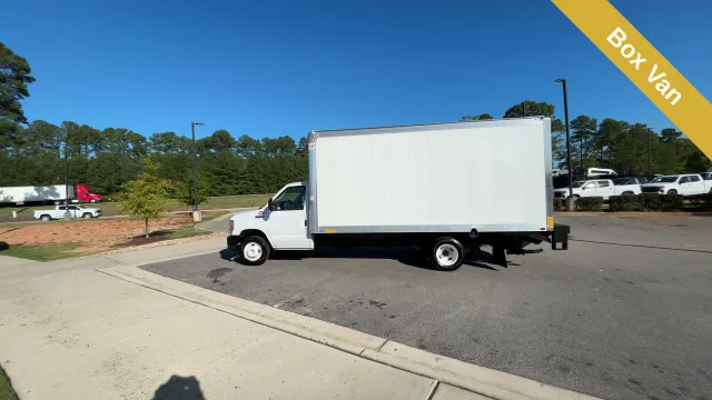 Used 2024 White Ford Base image 2