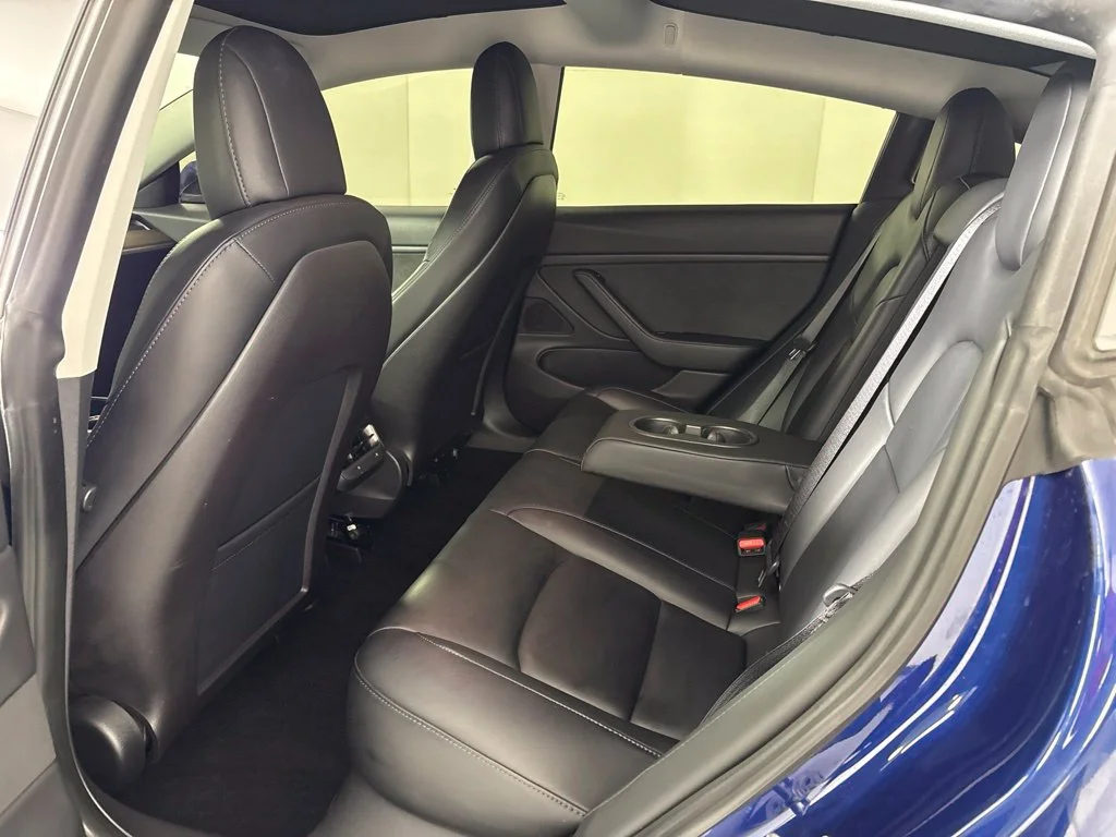 Used 2019 Blue Tesla Mid Range image 19