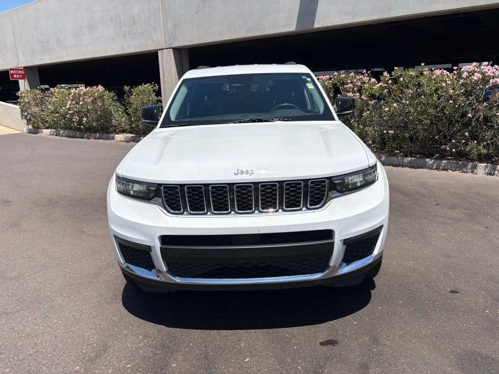Used 2023 White/off-white Jeep Limited image 5