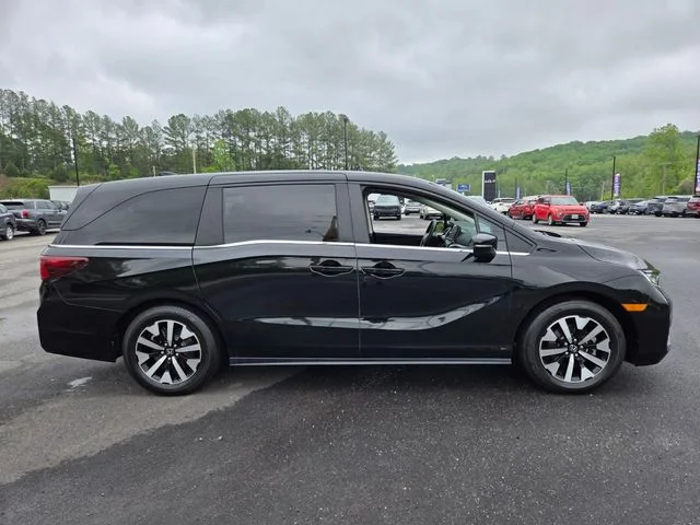 Used 2025 Black Honda EX-L image 9