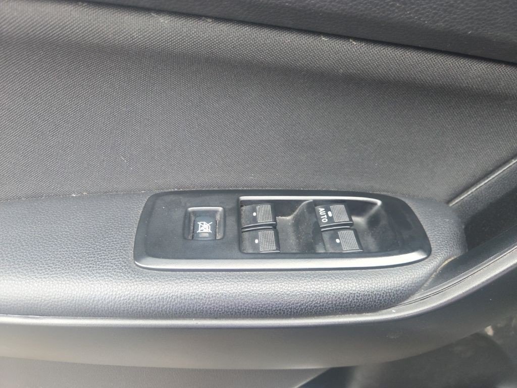 Used 2019 Magnetic Ford XL image 10