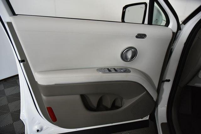 New 2026 White Hyundai SEL Premium 7P image 81