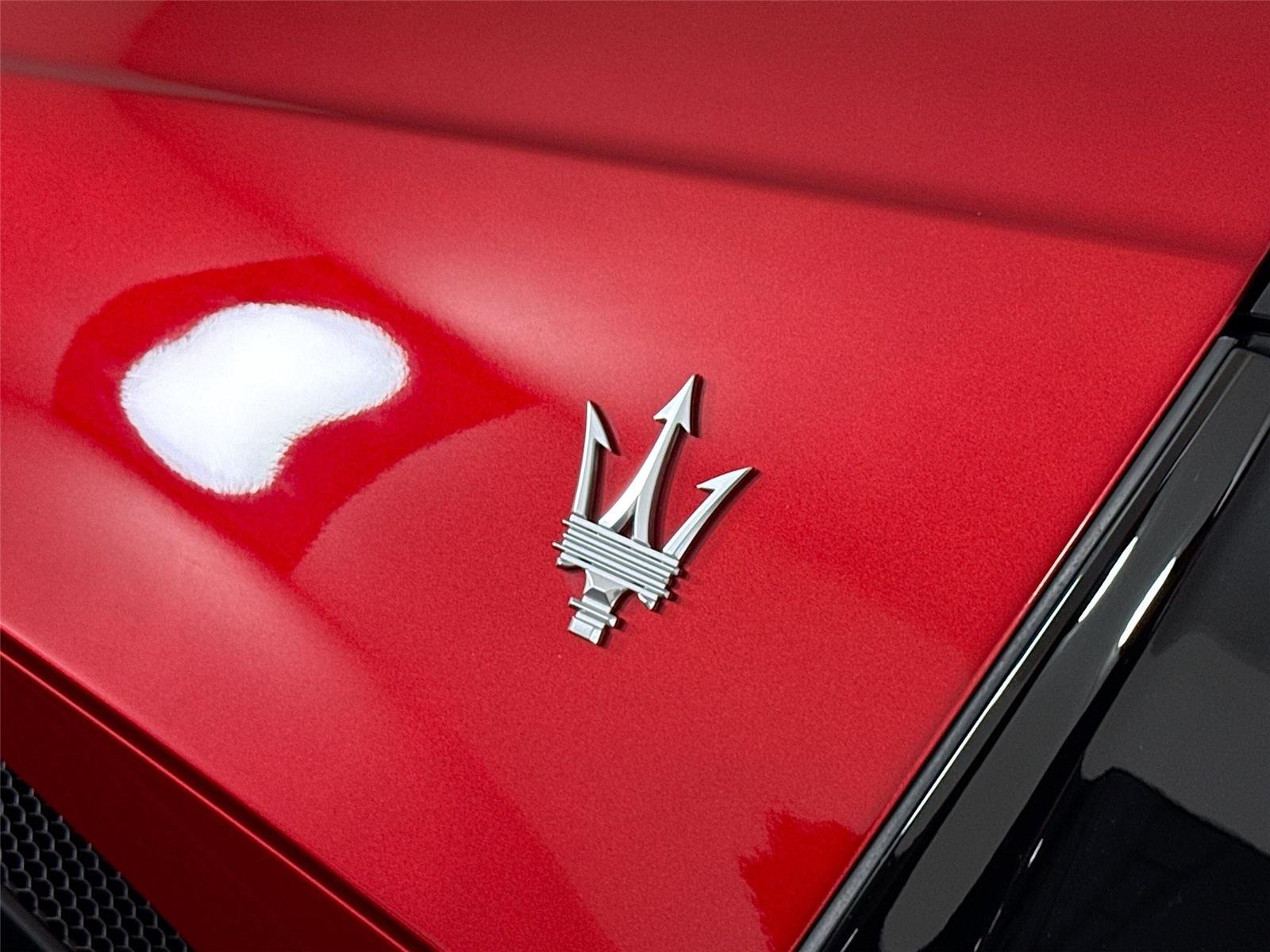 Used 2023 Exclusive Rosso Vincente Maserati Cielo Spider | $350k MSRP | Carbon Race Seats | Int & Ext Carbon image 39
