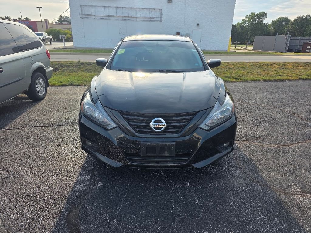 Used 2018 Super Black Clearcoat Nissan 2.5 SR image 1