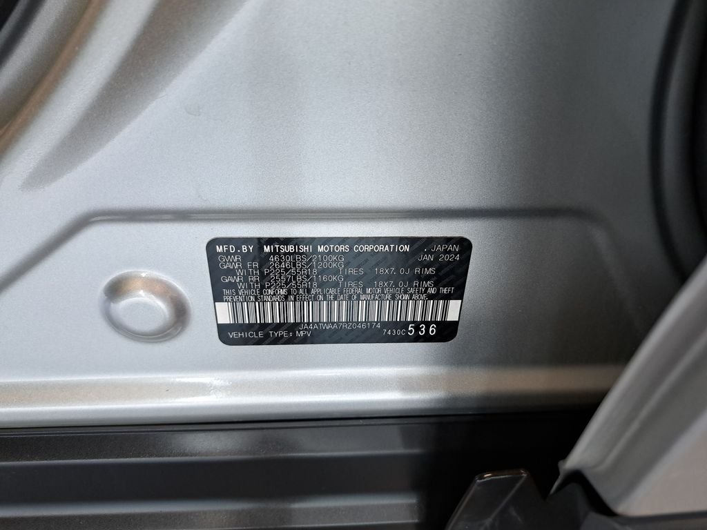 Used 2024 Black Mitsubishi SE image 37