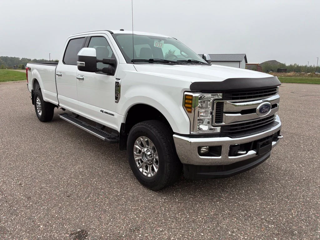 Used 2019 White Ford XLT image 2