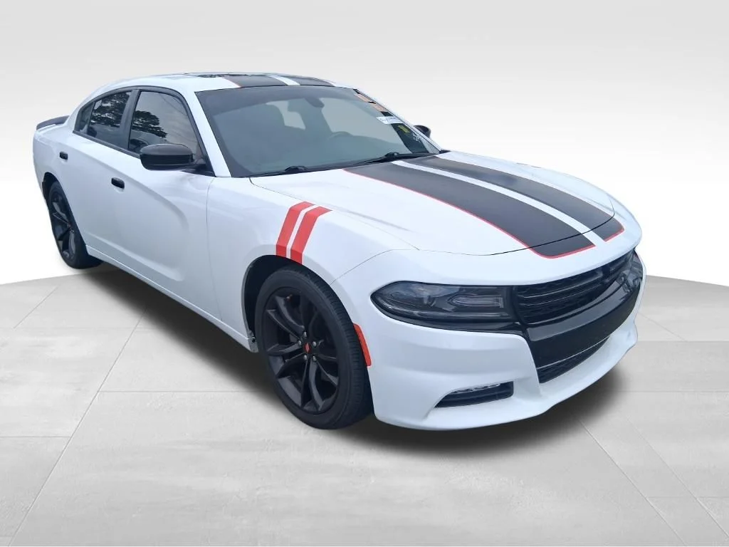 Used 2017 White Dodge R/T image 18