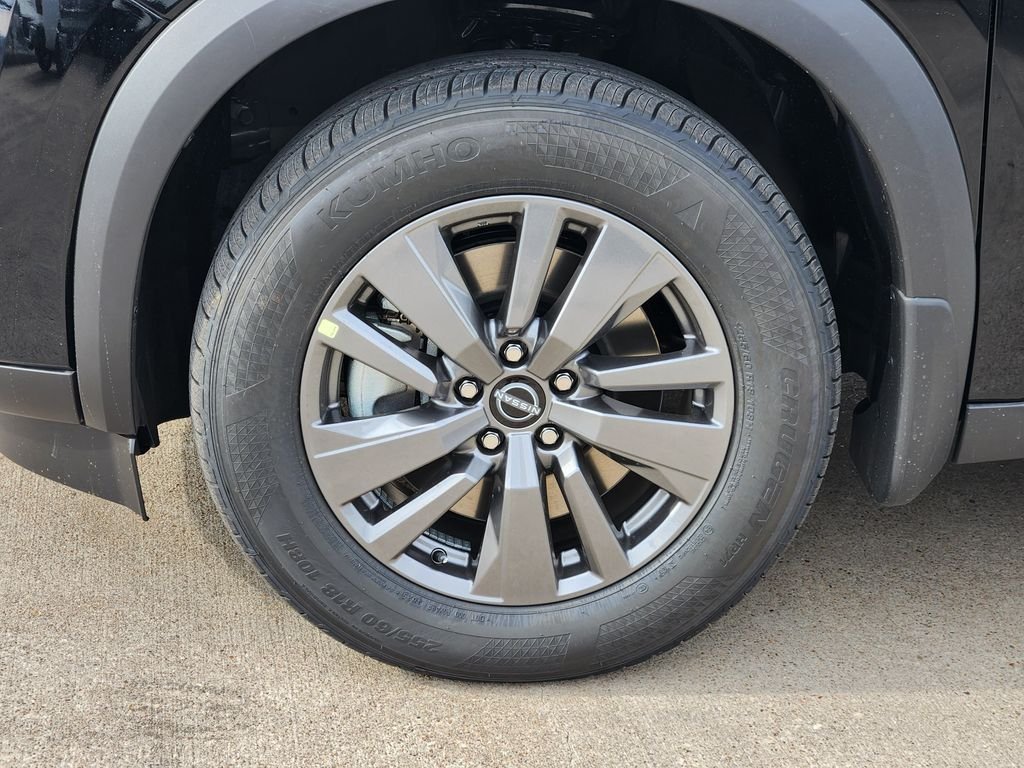 2026 Nissan Pathfinder SV - Photo 10