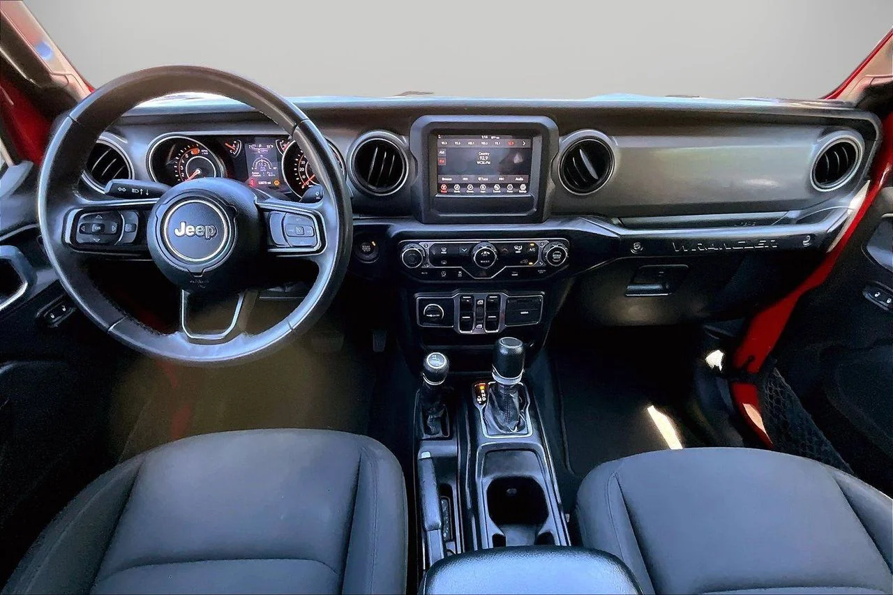 Used 2023 Red Jeep Sport S image 14