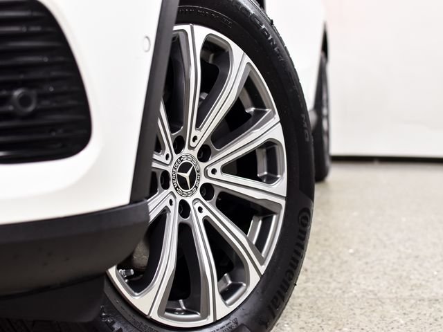 Certified Used 2025 White Mercedes-Benz GLC 300 image 10