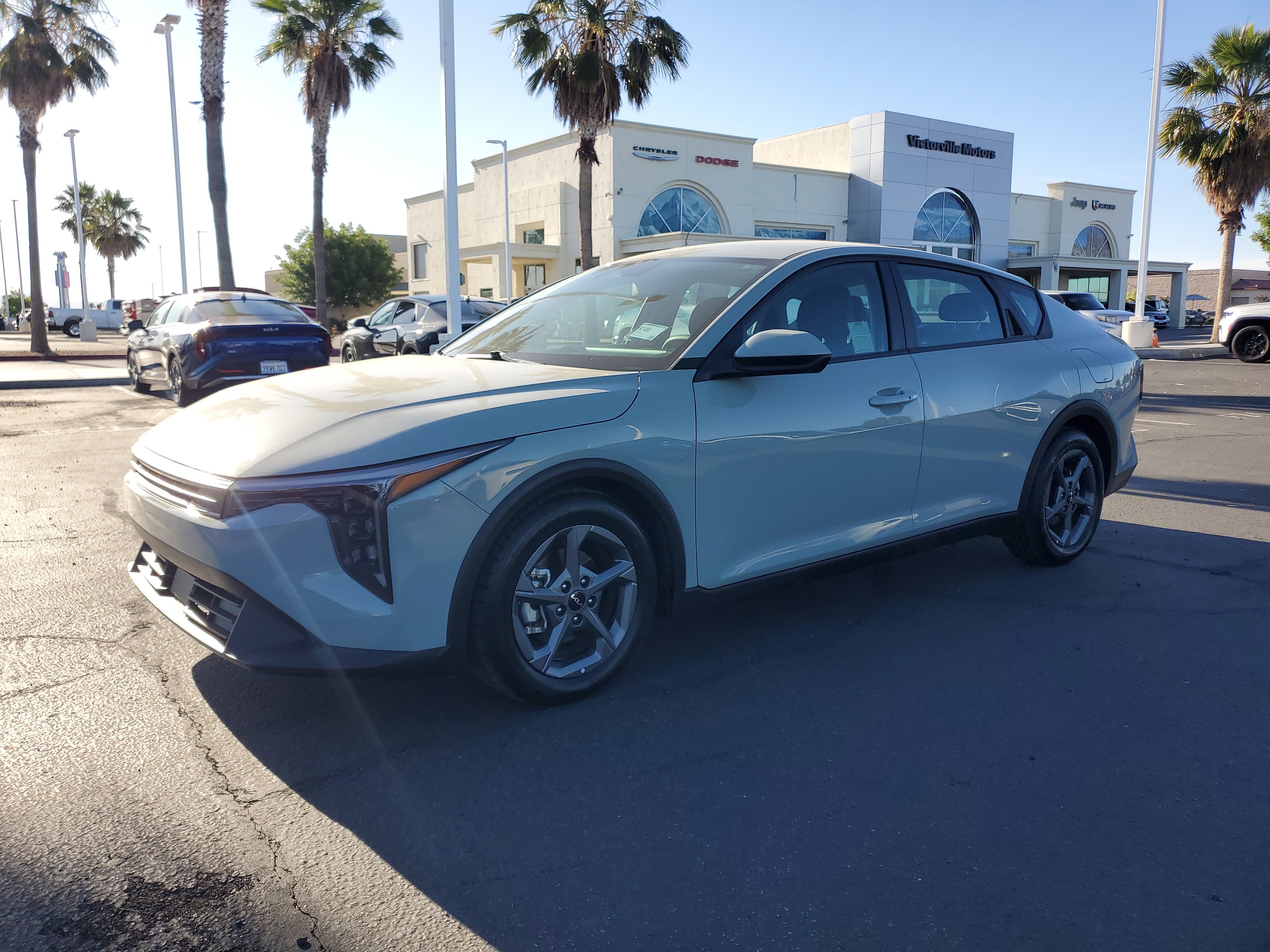 Used 2025 Blue Kia LXS image 7