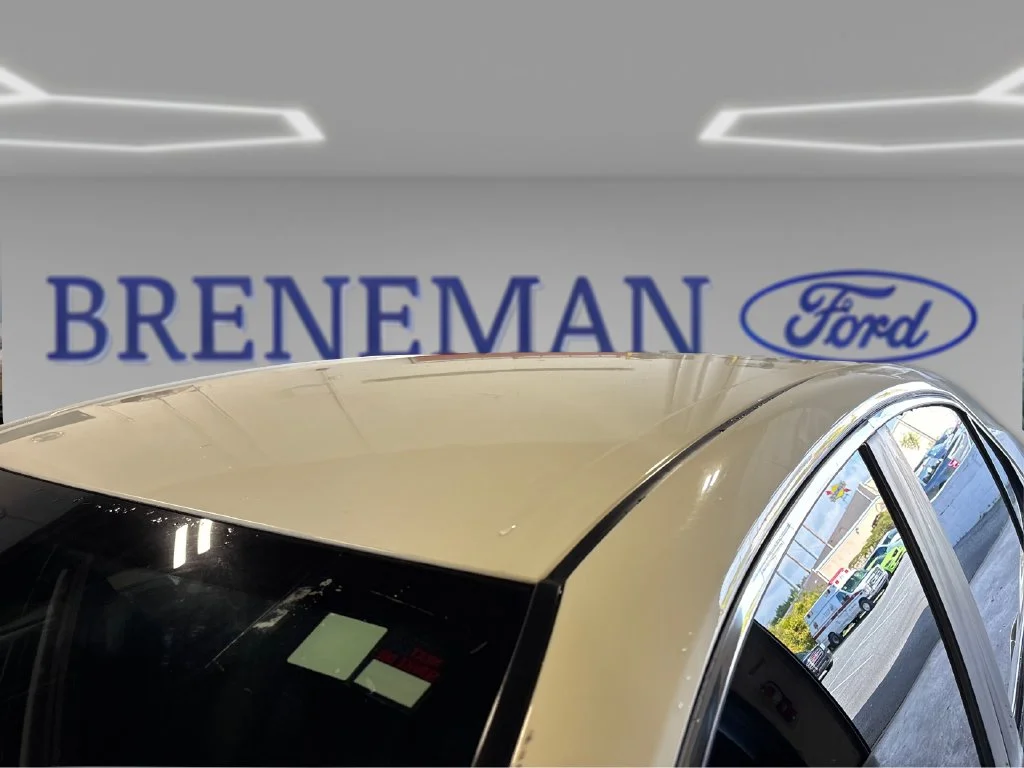 Used 2023 Ice Toyota SE image 12