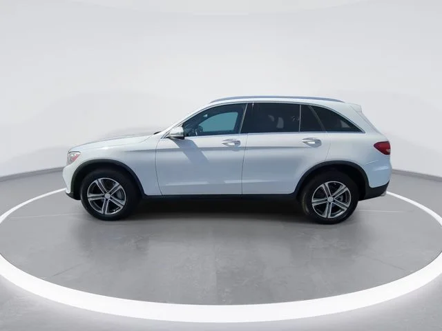 Used 2017 White Mercedes-Benz GLC 300 image 5