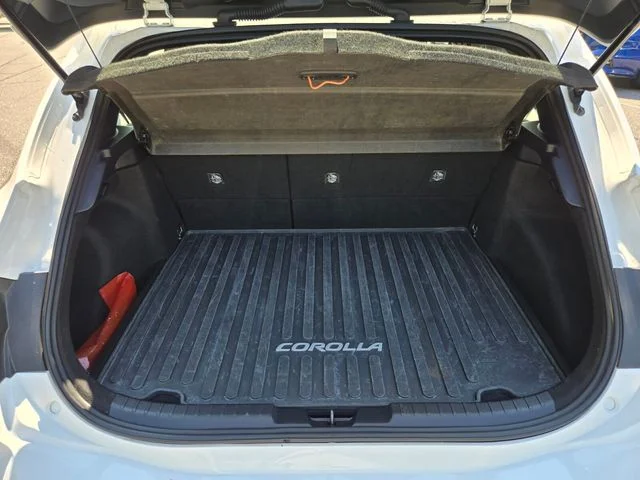 Used 2025 White Toyota SE image 17