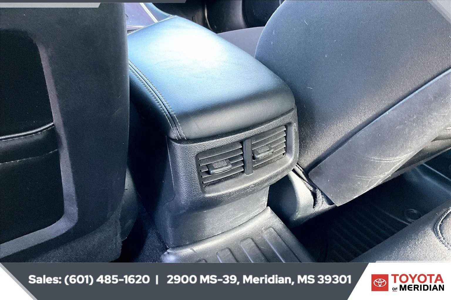 Used 2022 White Knuckle Clearcoat Dodge R/T image 24
