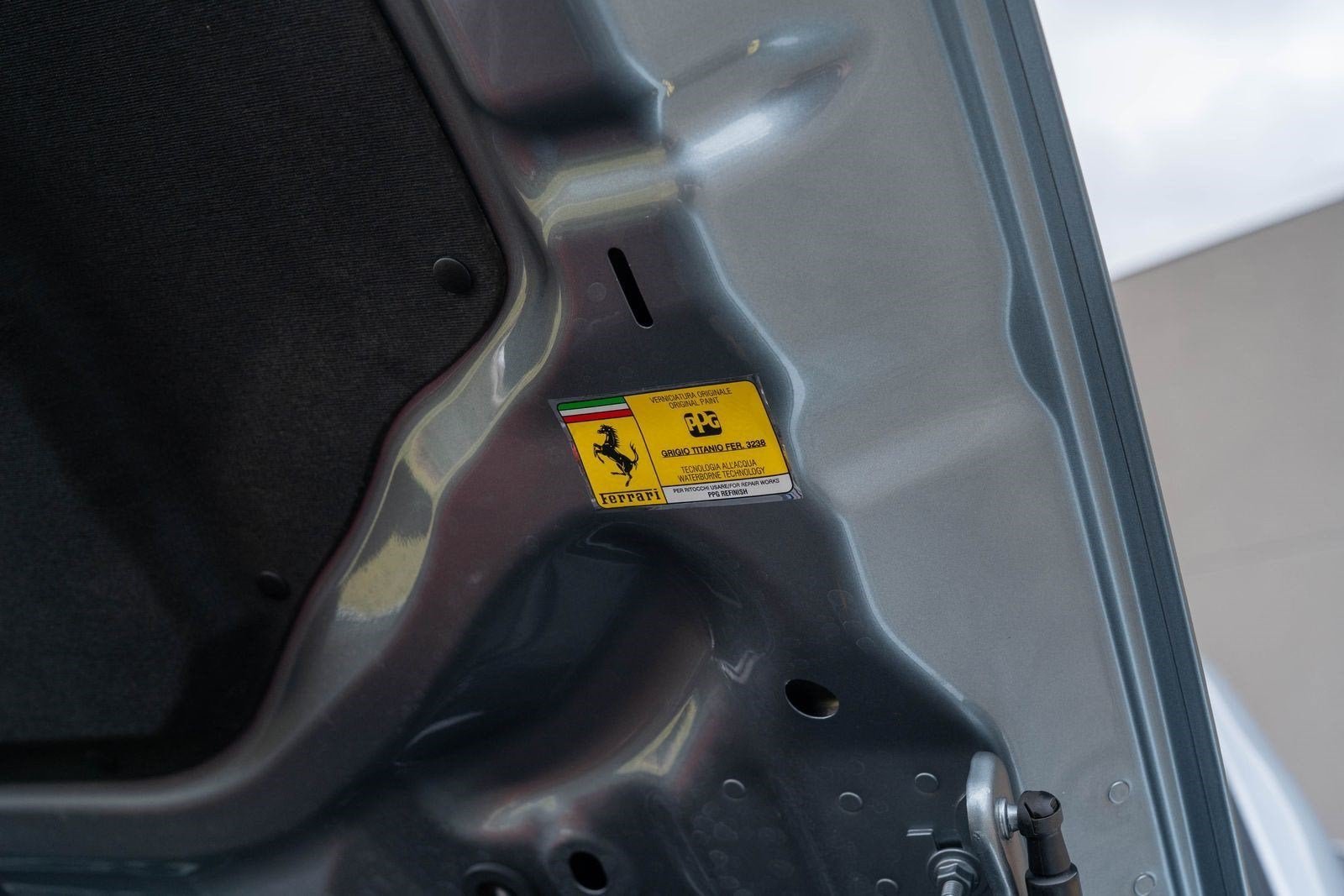 Certified Used 2017 Grigio Titanio Metall Ferrari  image 26
