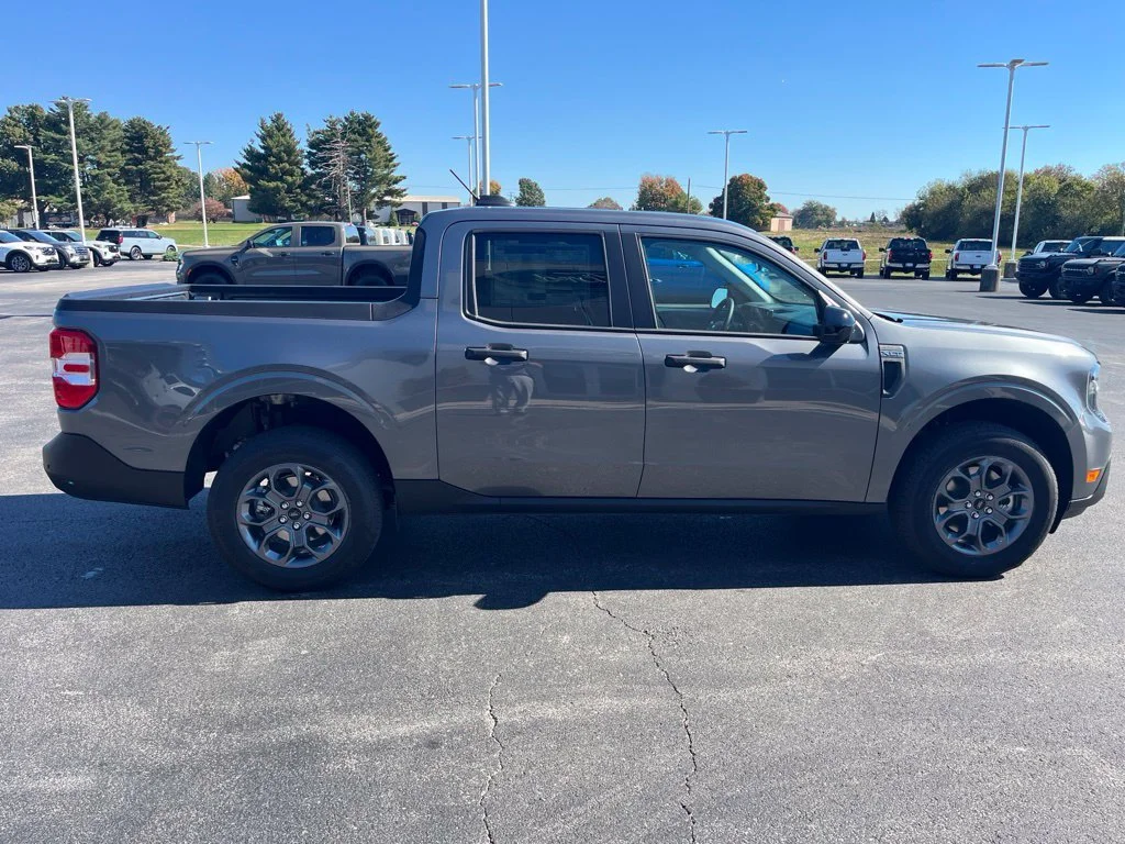 New 2026 Carbonized Gray Metallic Ford XLT image 6