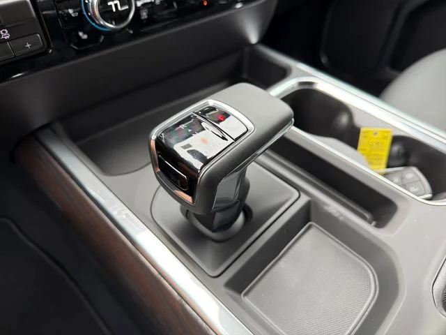 2026 GMC Sierra 1500 SLT - Photo 15