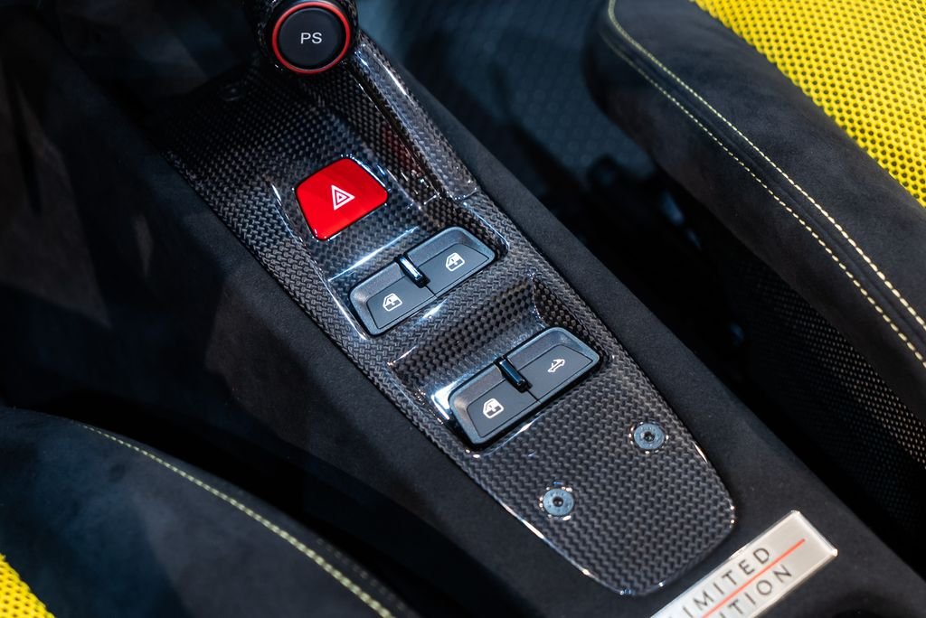 2015 Ferrari 458 Speciale A Base - Photo 35