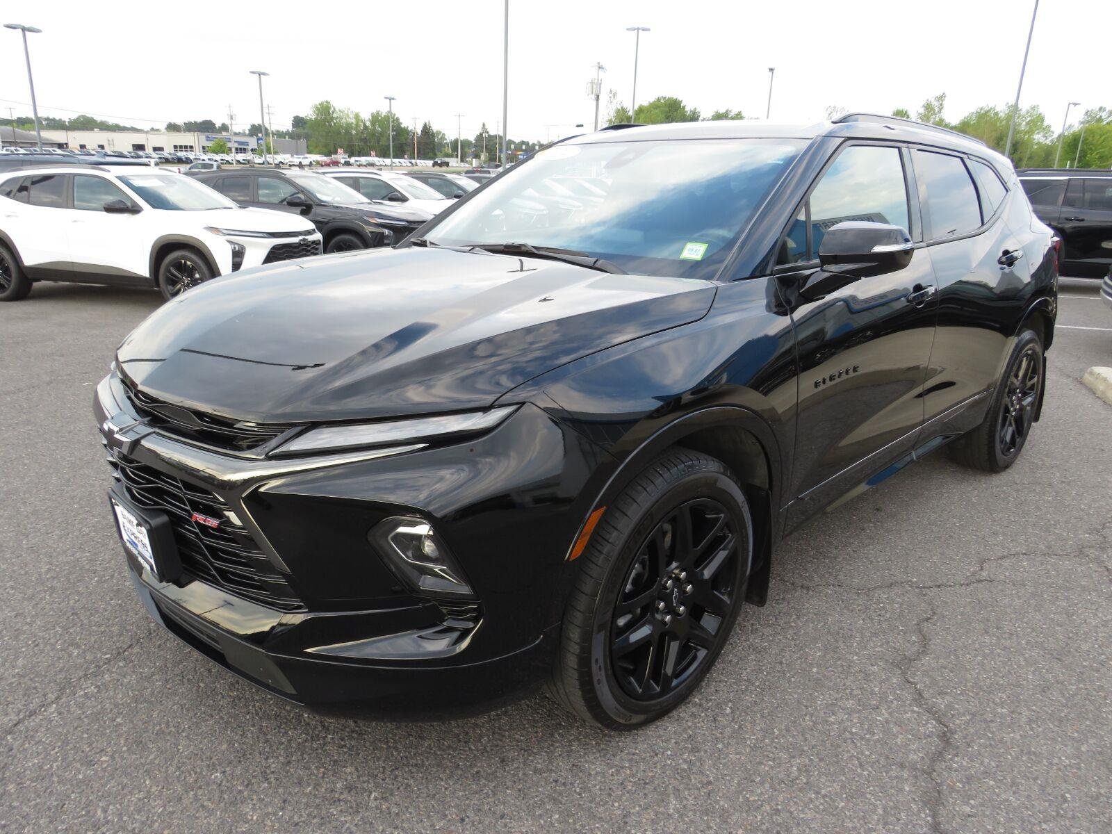 Used 2024 Black Chevrolet RS image 13