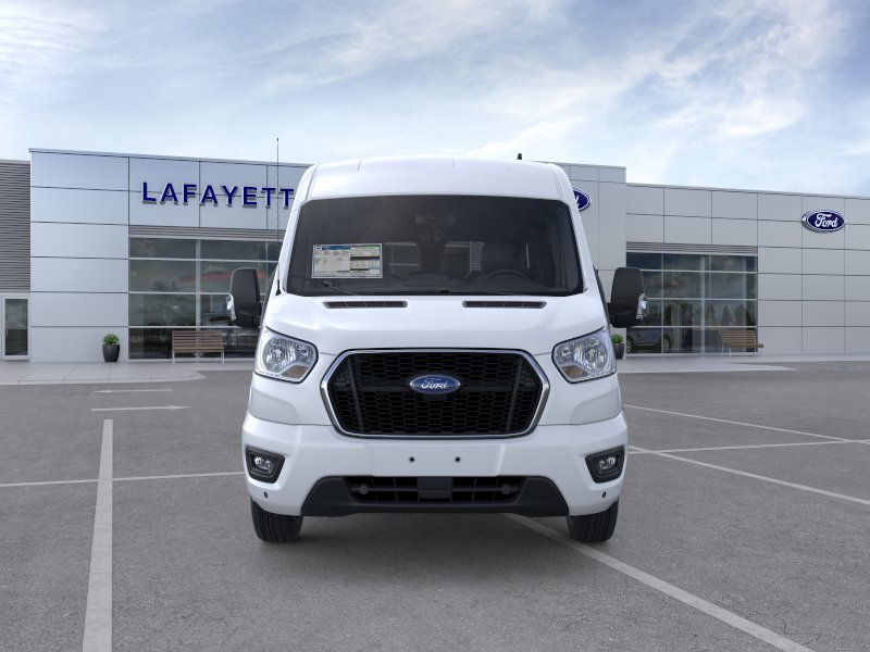 New 2025 Oxford White Ford XLT image 6