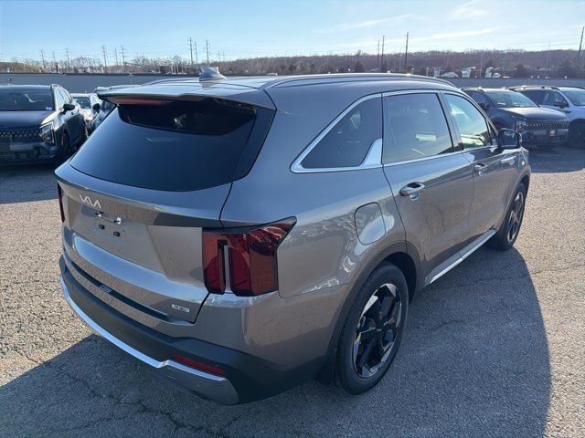 New 2026 Volcanic Sand Kia EX AWD image 4