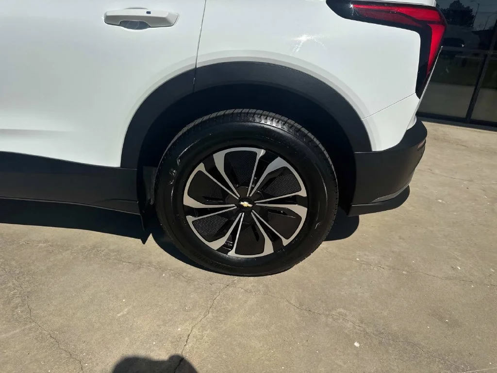 2025 Chevrolet Blazer EV LT - Photo 13