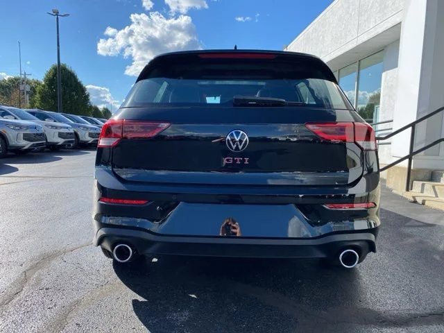 2025 Volkswagen Golf GTI SE - Photo 7
