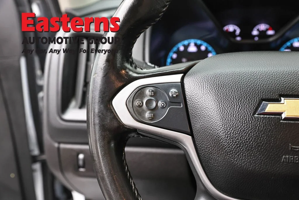 Used 2022 White Chevrolet LT image 15