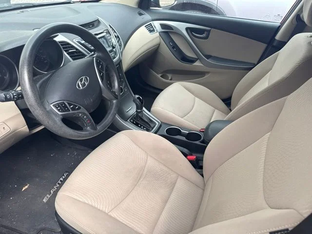 Used 2014 Red Hyundai SE image 13